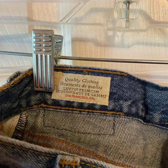 Raw hem women’s Levi 27 jeans - Picture 2 of 6